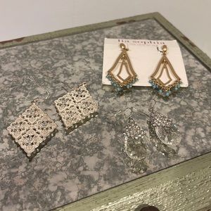 Lot of silver tone earrings